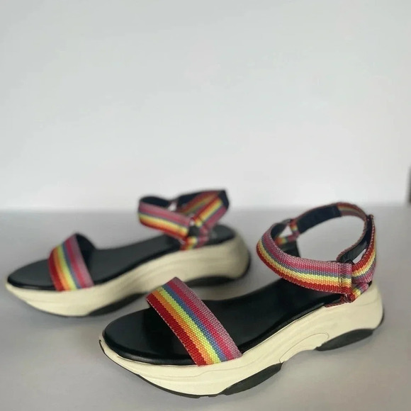 Gianni Bini Rainbow platform sandals size 8 - Picture 7 of 9